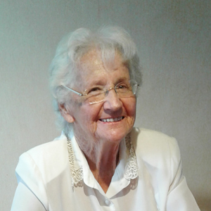 Julienne " Julie " Roy Plamondon