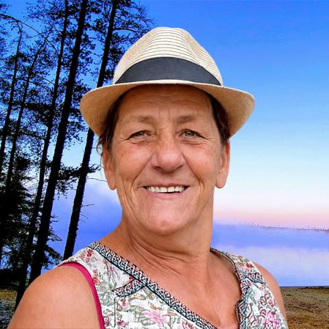 Lucienne Bois