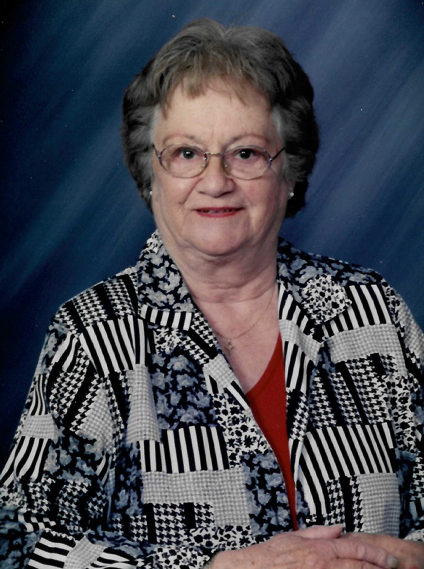 Yvonne Cyr (née Dee)